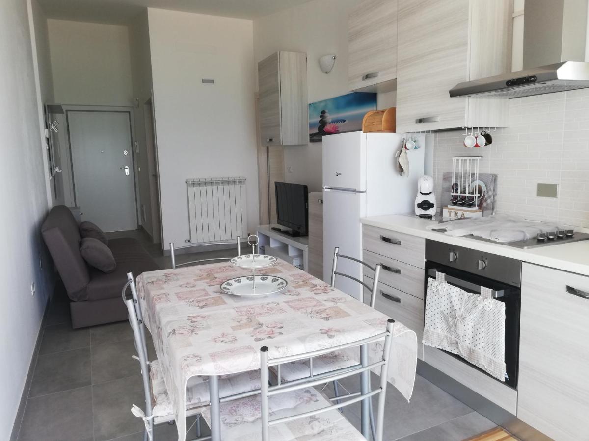 Attico Fronte Mare Appartement Martinsicuro Buitenkant foto